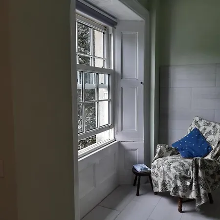 Bed & Breakfast Reenglas House