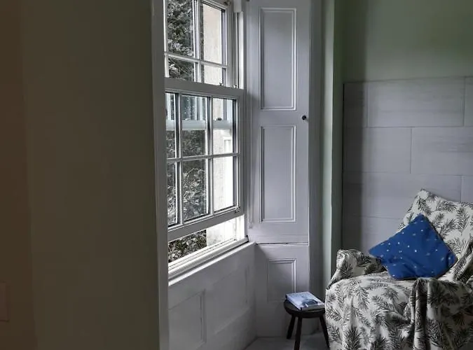 Bed & Breakfast Reenglas House